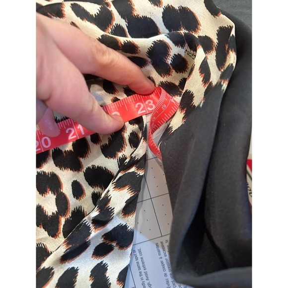 NWT Chico’s Embellished mixed animal print tunic size 2 - Picture 8 of 8